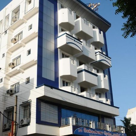 Hotel Annamalai Tiruchirappalli Buitenkant foto