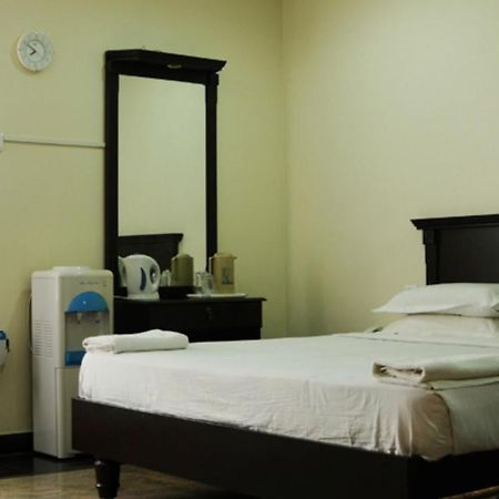 Hotel Annamalai Tiruchirappalli Buitenkant foto