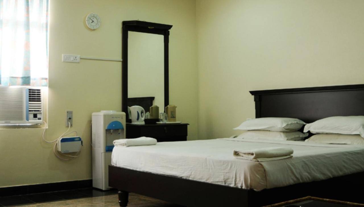 Hotel Annamalai Tiruchirappalli Buitenkant foto