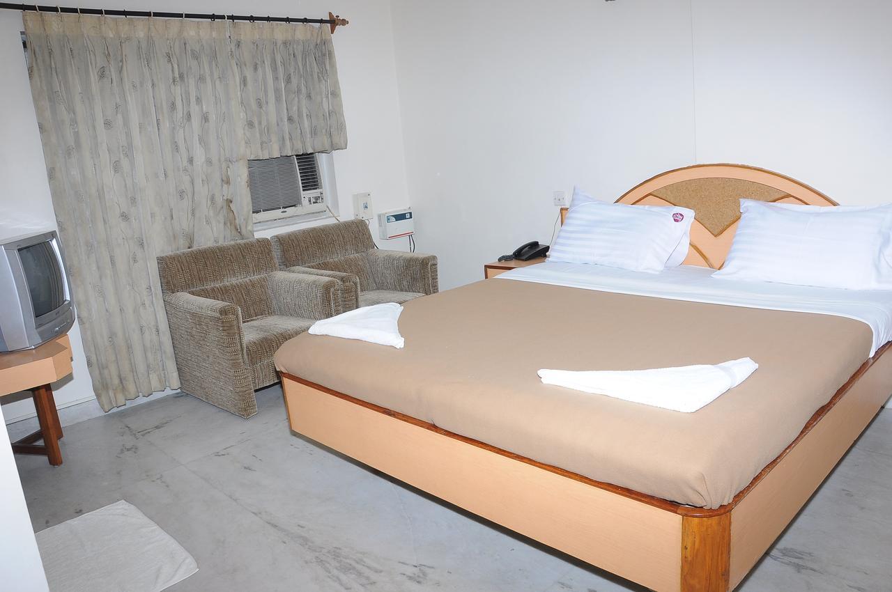 Hotel Annamalai Tiruchirappalli Buitenkant foto