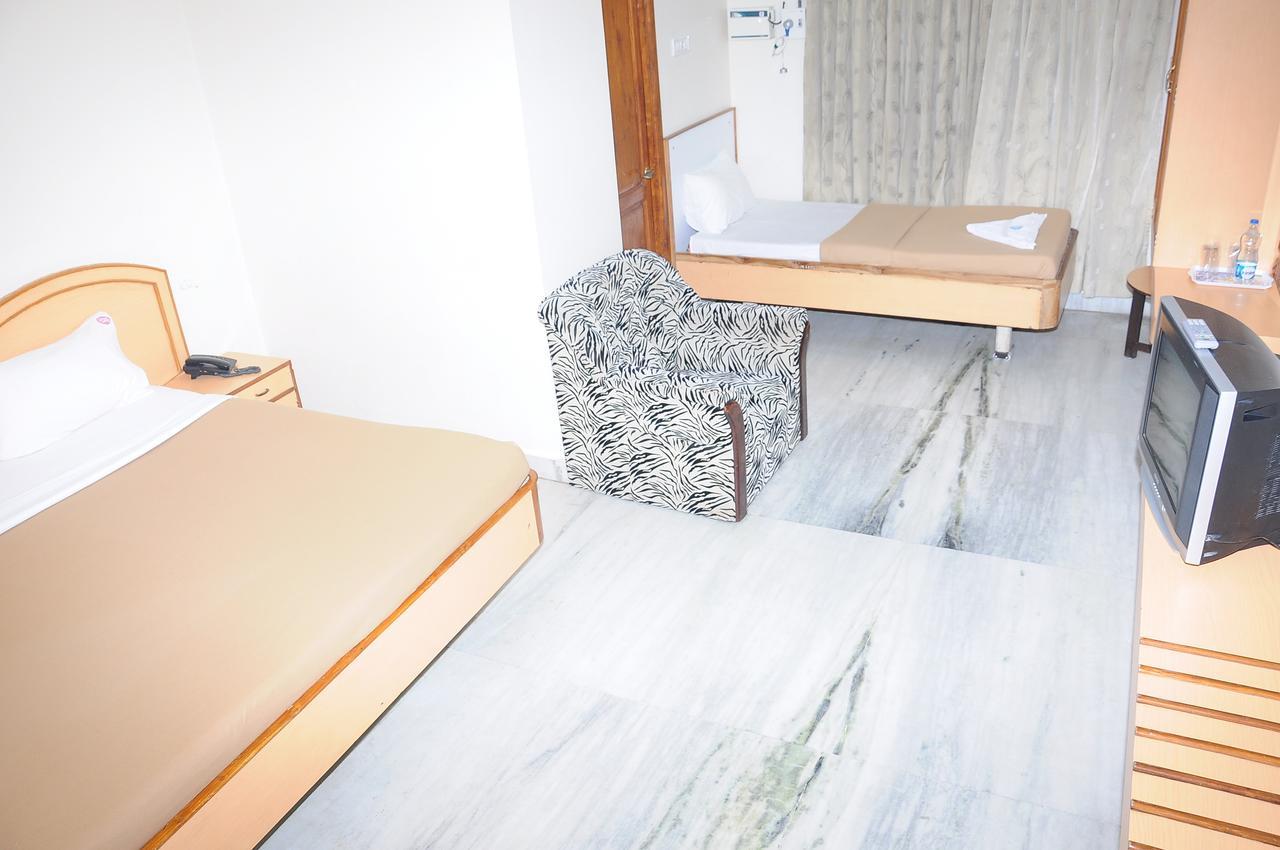 Hotel Annamalai Tiruchirappalli Buitenkant foto